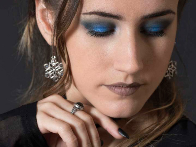 nov.-gotica Aprende a realizar el mejor maquillaje para novia