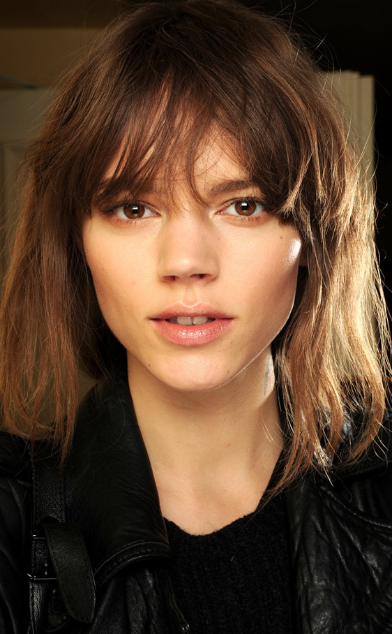 Tendencias de corte pelo melena midi