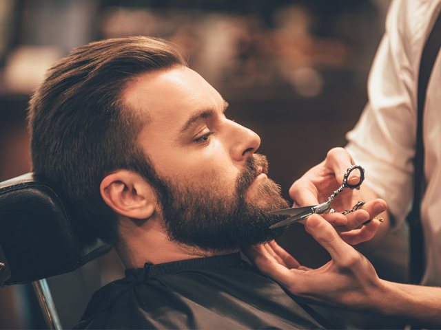 Como cortar la barba: Paso a paso con máquina o tijera