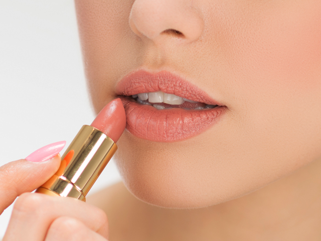 labios- El maquillaje de ojos perfecto si llevas gafas