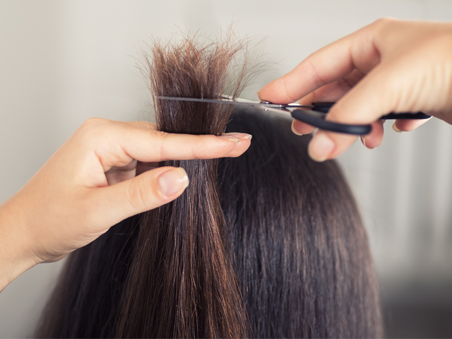 Corta-las-puntas- Consejos para recuperar el cabello después del verano