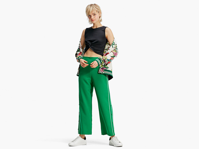 pantalon-snaps-zapatillas COMBINA TUS LOOKS CON LAS ZAPATILLAS DEPORTIVAS DEL MOMENTO