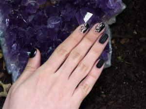 unas_animal_print_grande-300x225 IDEAS DE MANICURA MATE Y COMBINADA